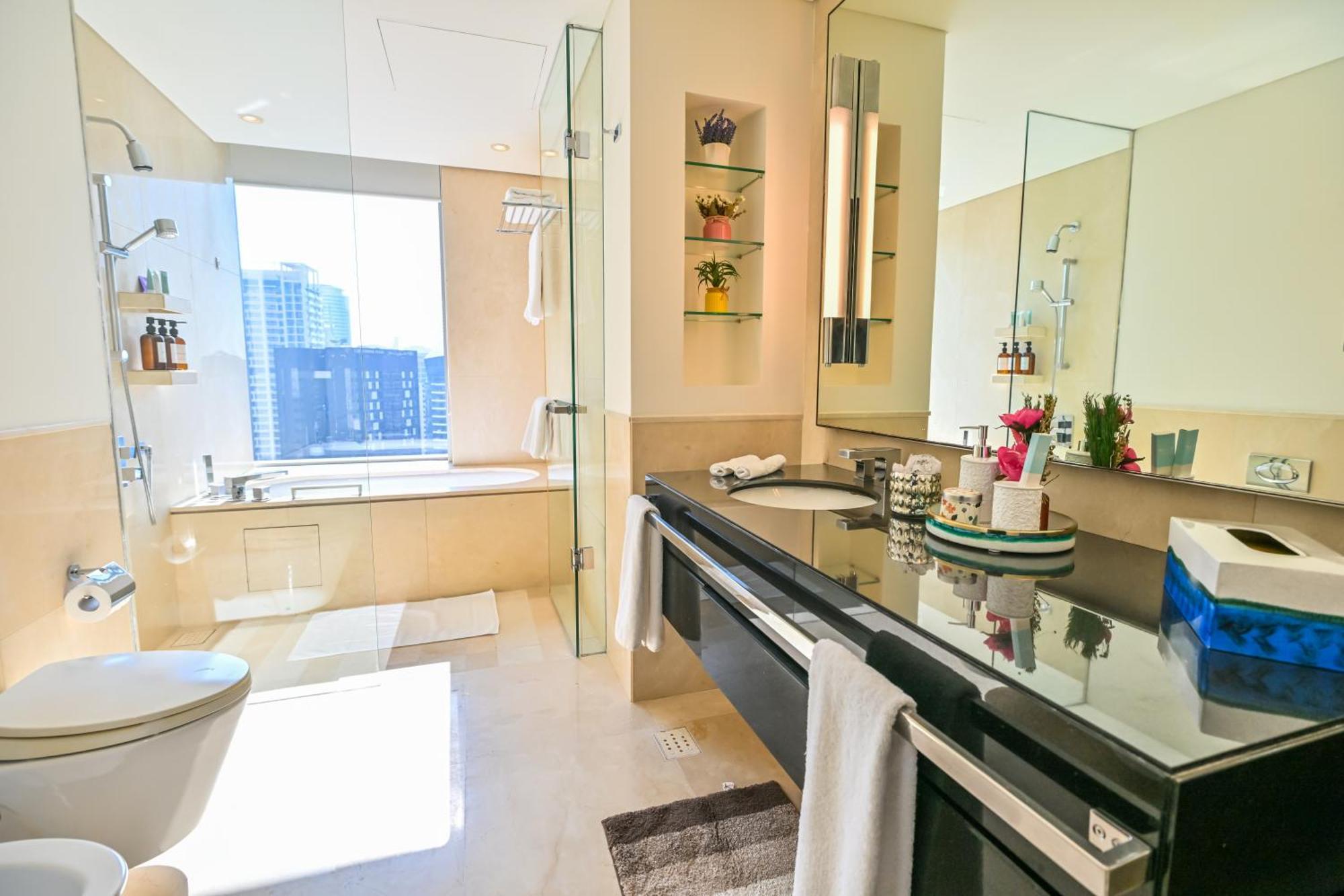 Luxury - Stunning Marina View - 5-star Amenities * Dubai