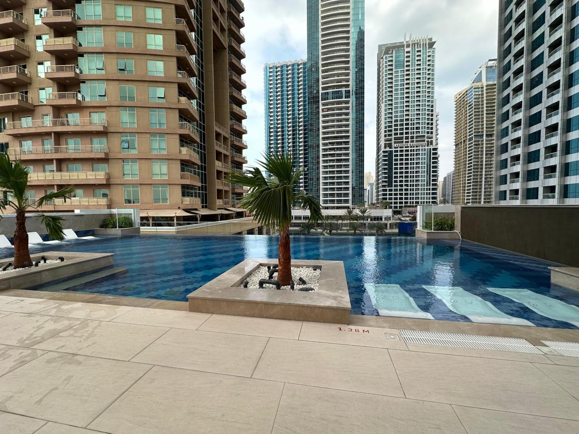 In Me Do Re Jumeirah Towers