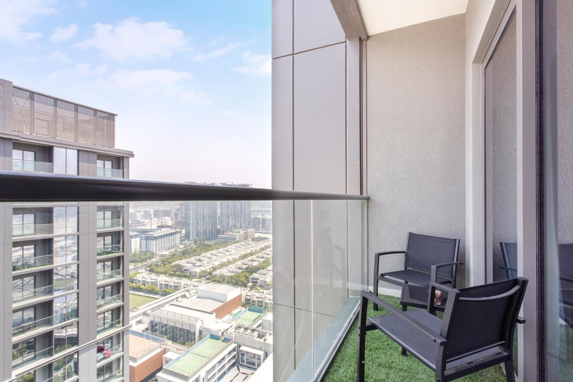 By Latinem Luxury 1br Cv A2707 Near Mall Daire *