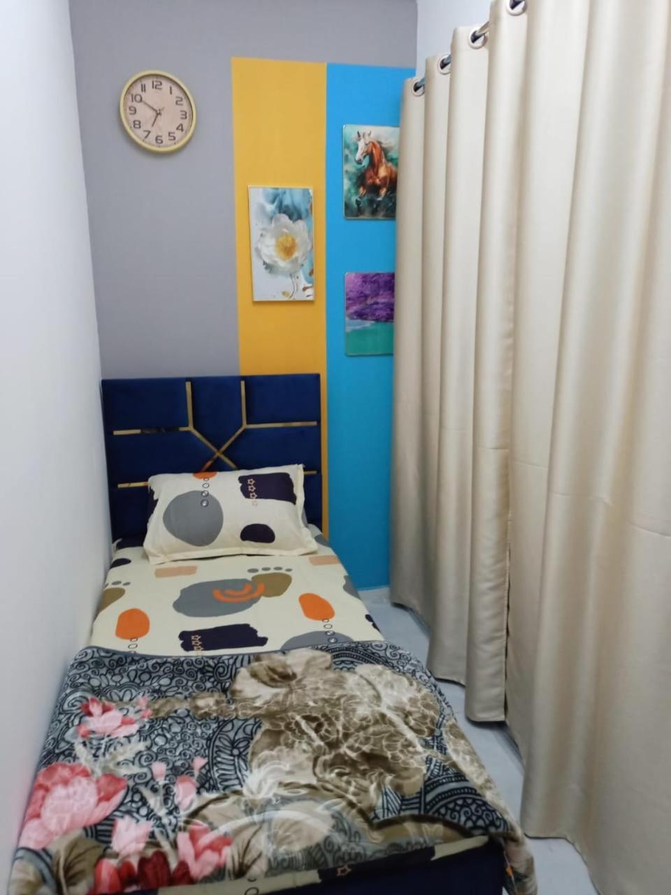 Elite Space Partition In Very Near Union And Banyas Metro - Creek - Gold Souq *