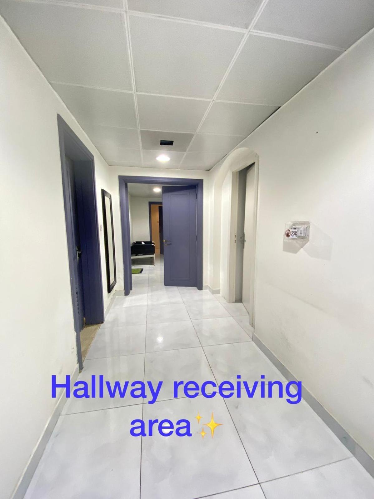 Elite Space Partition In Very Near Union And Banyas Metro - Creek - Gold Souq Capsule hotel *