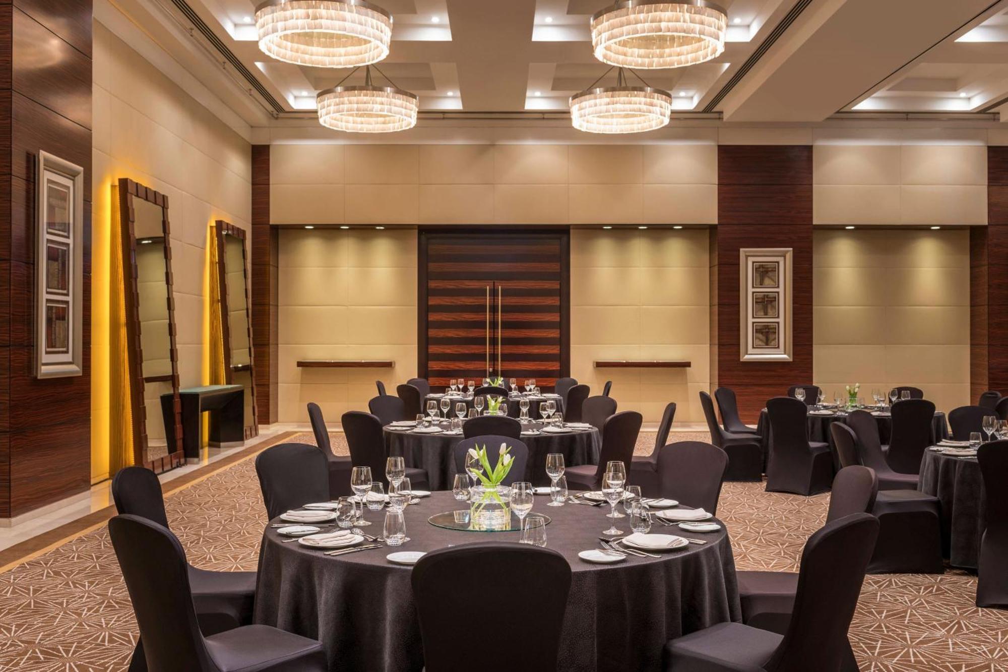 Hotel Grosvenor House, A Luxury Collection Hotel,