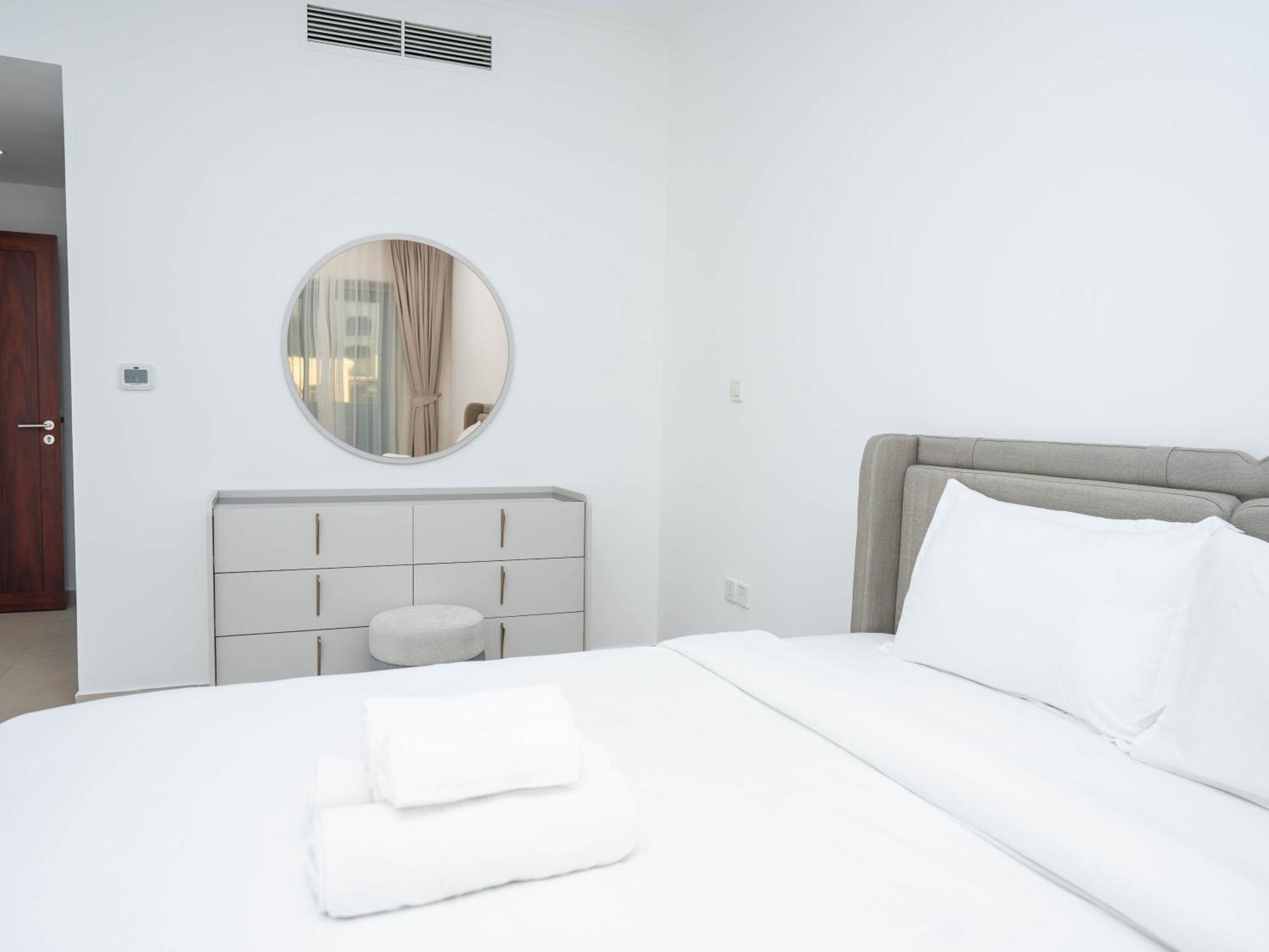 Holidays R Us 3 Bedroom Premium Location Apartment Dubai