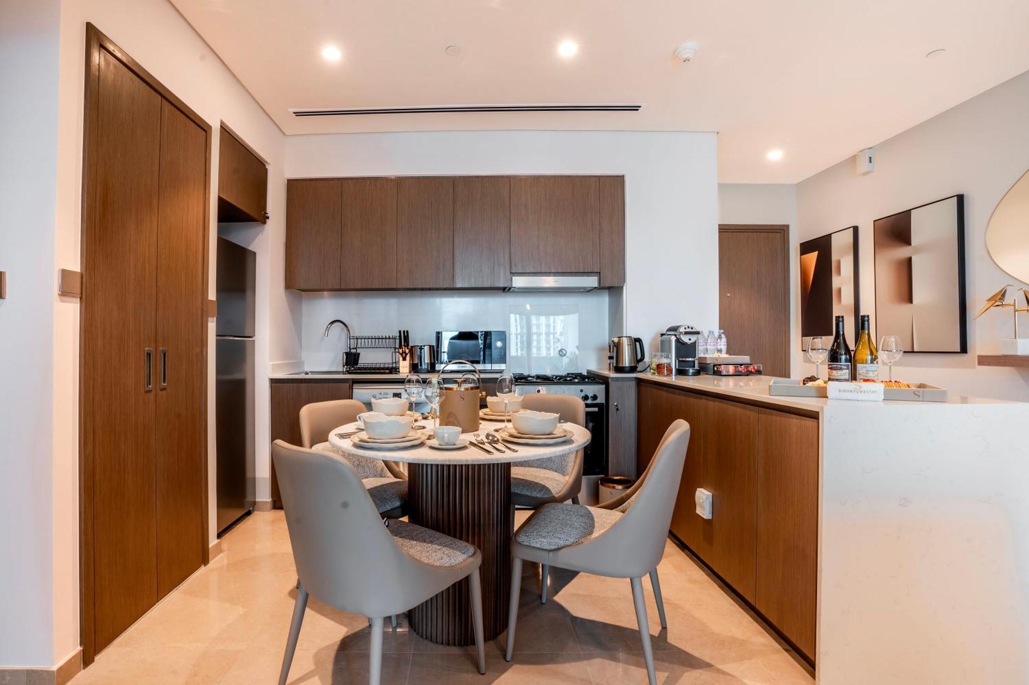 Modern 1-bedroom In Downtown Near Mall & Burj Khalifa Daire *
