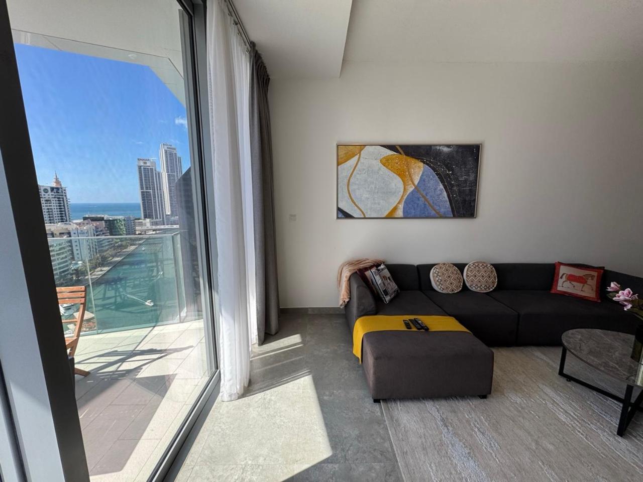 Apartment Marina - Spacious 1br With Stunning Sea View By Stella Maris