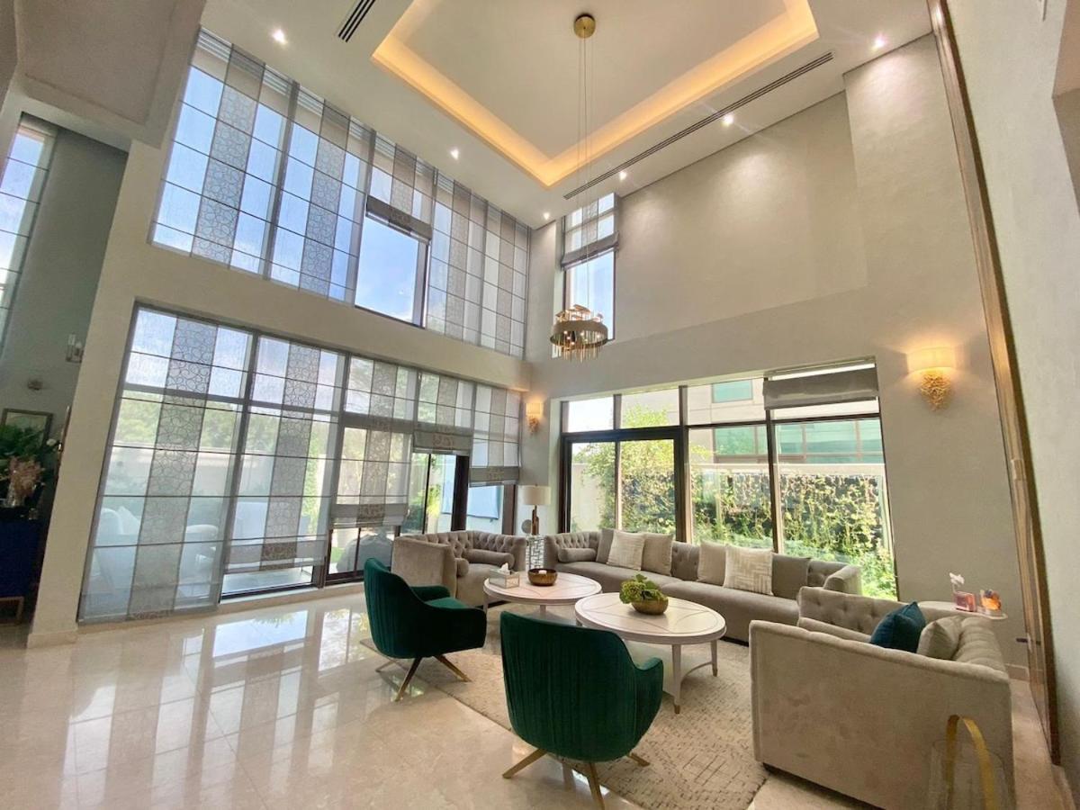 Luxurious Meydan 6 Bed Unparalleled Views Villa Dubai