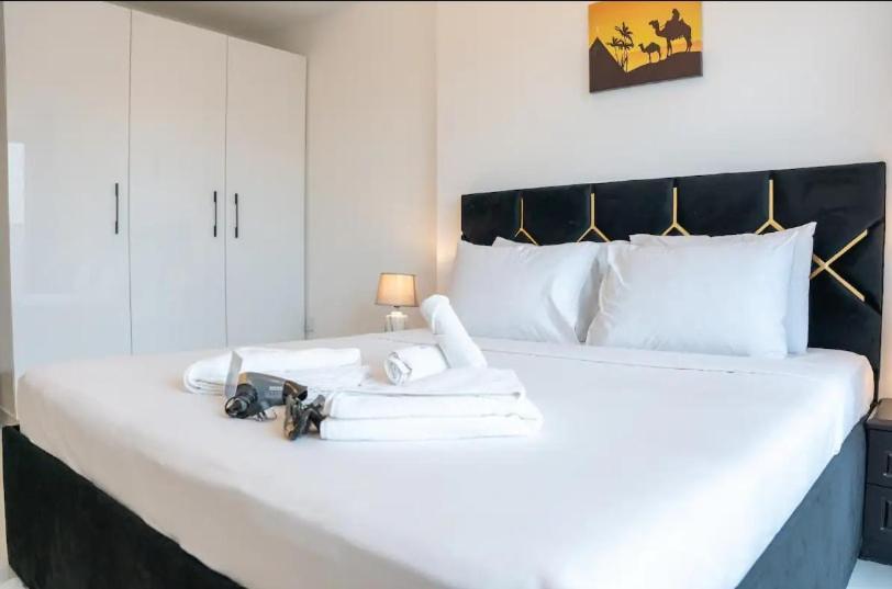 Amazing 2-bedroom Perfect For Families In Jebel Ali Village Apartment *