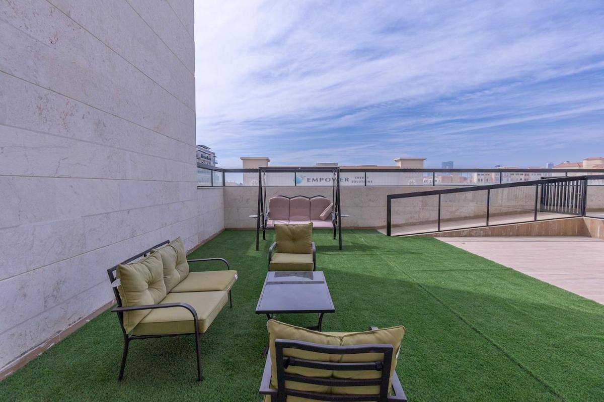 Amazing 2-bedroom Perfect For Families In Jebel Ali Village Apartment Dubai