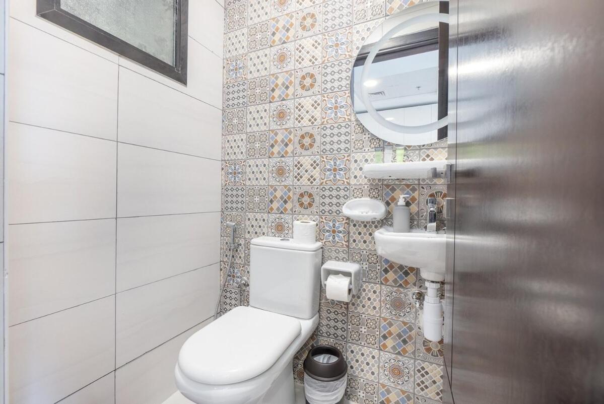 Apartment Amazing 2-bedroom Perfect For Families In Jebel Ali Village Dubai