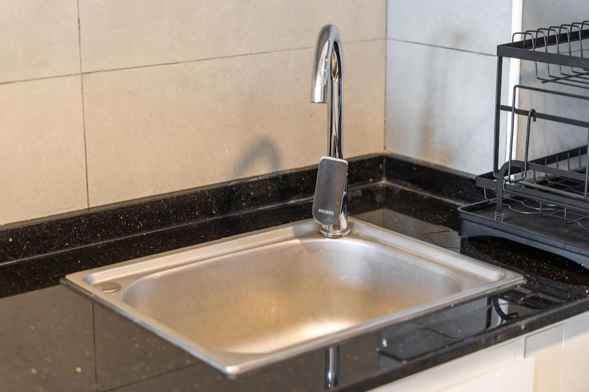 Amazing 2-bedroom Perfect For Families In Jebel Ali Village Apartment Dubai