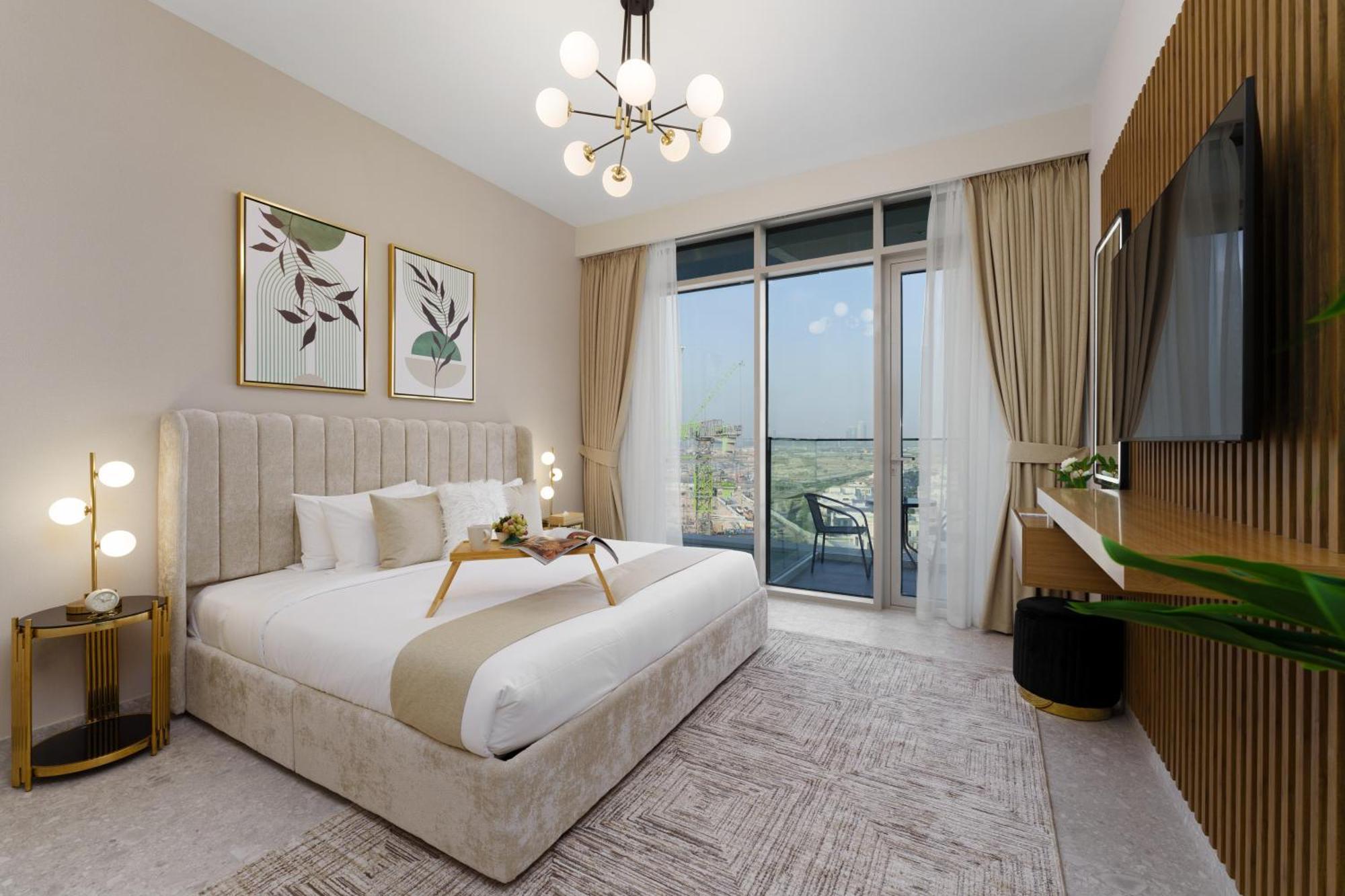 Maison Privee - Tranquil Living With Golf Course Vws In Hills Apartment *