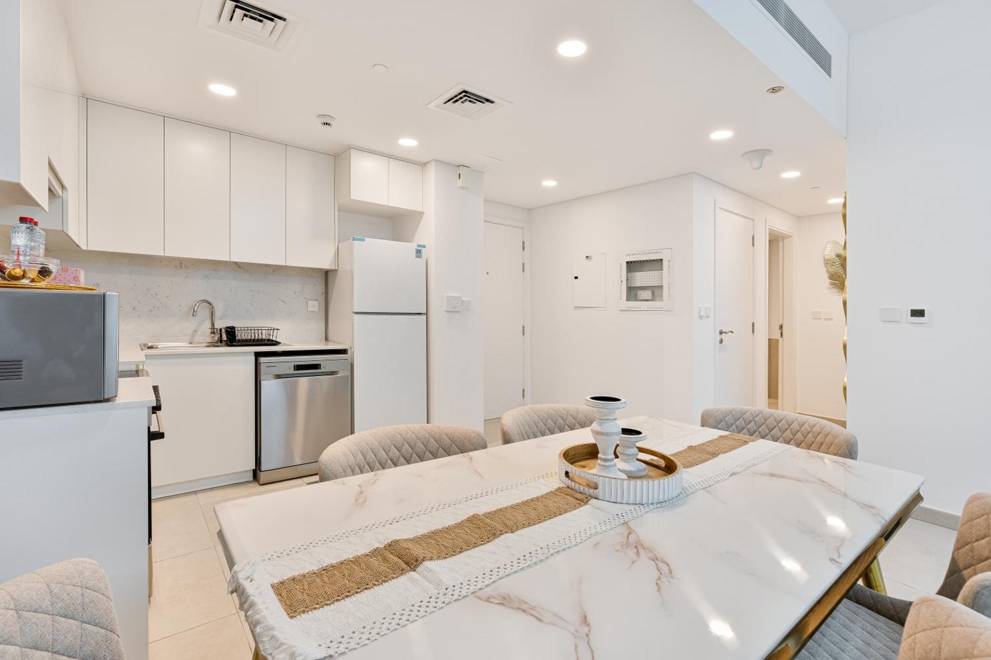 Modern Living -near Madinat Jumeirah Living -close To *
