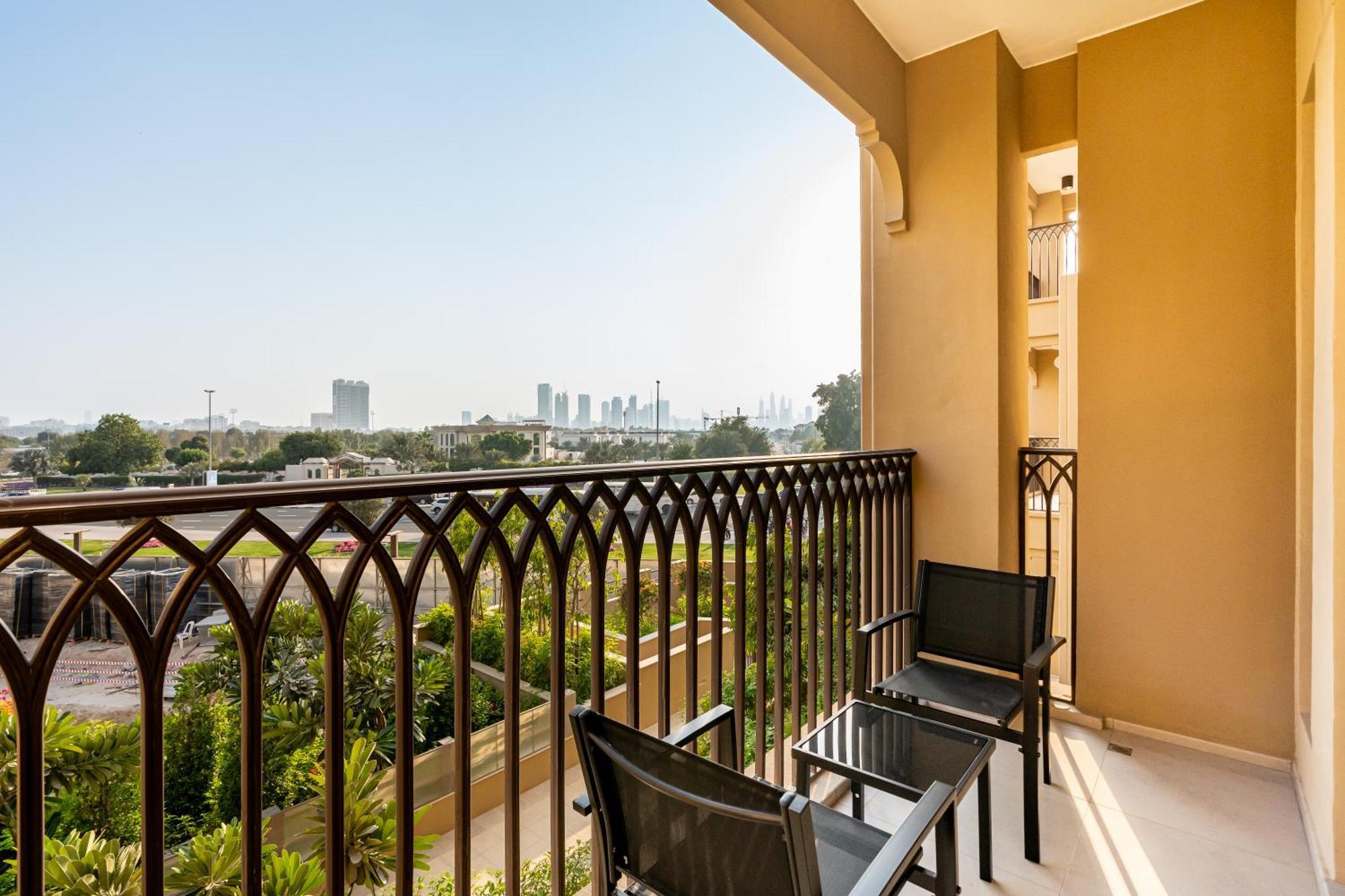 Modern Living -near Madinat Jumeirah Living -close To Apartment