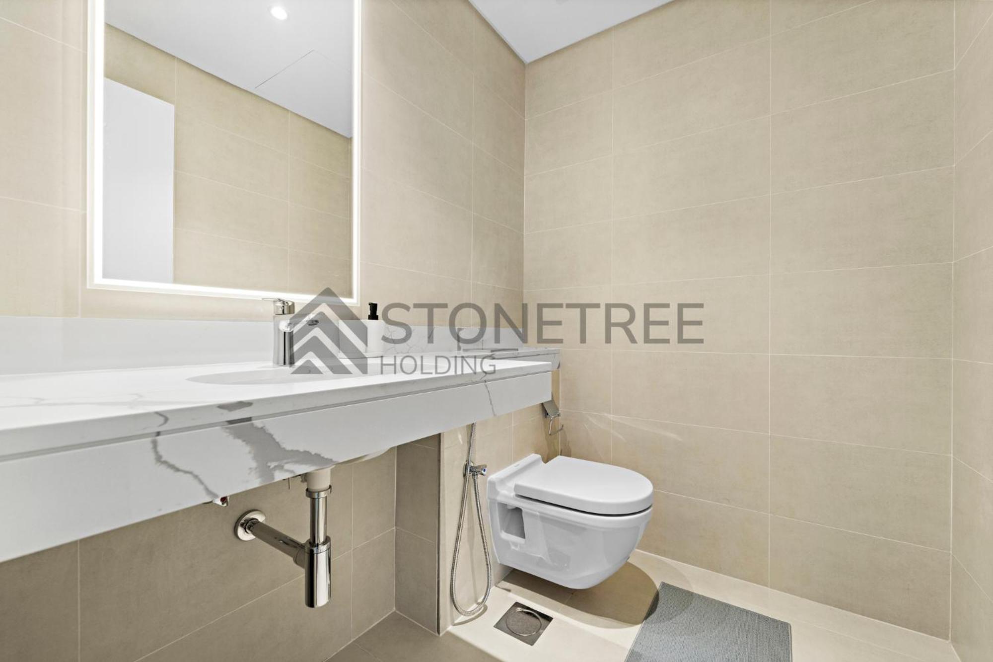 Spacious 3br At La Sirene 3 With Waterfront View Dubai