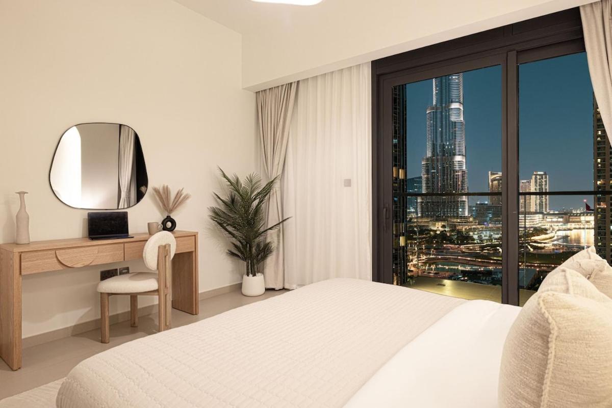 Apartment Prime 2br With Burj Khalifa And Fountain Views - Next To Opera And Near Mall Dubai