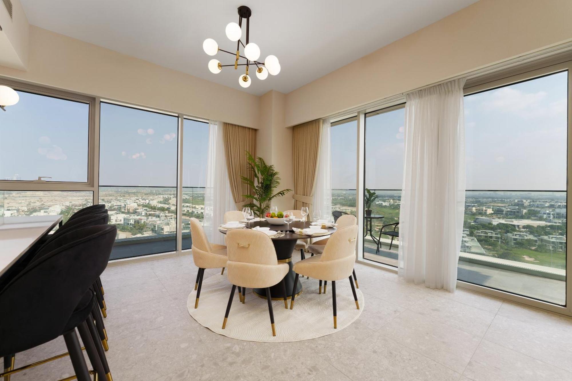 Maison Privee - Tranquil Living With Golf Course Vws In Hills Dubai