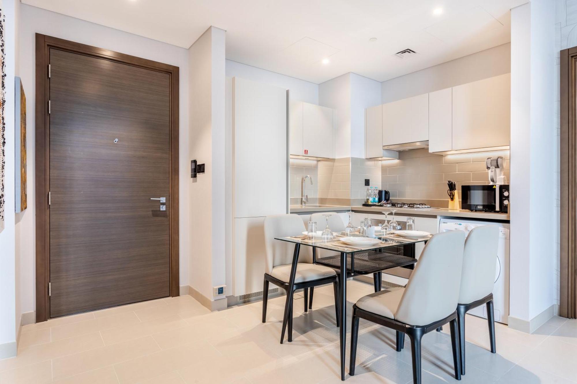 Stay By Latinem Luxury 2Br Holiday Home Cv A2814 Near Burj Khalifa *