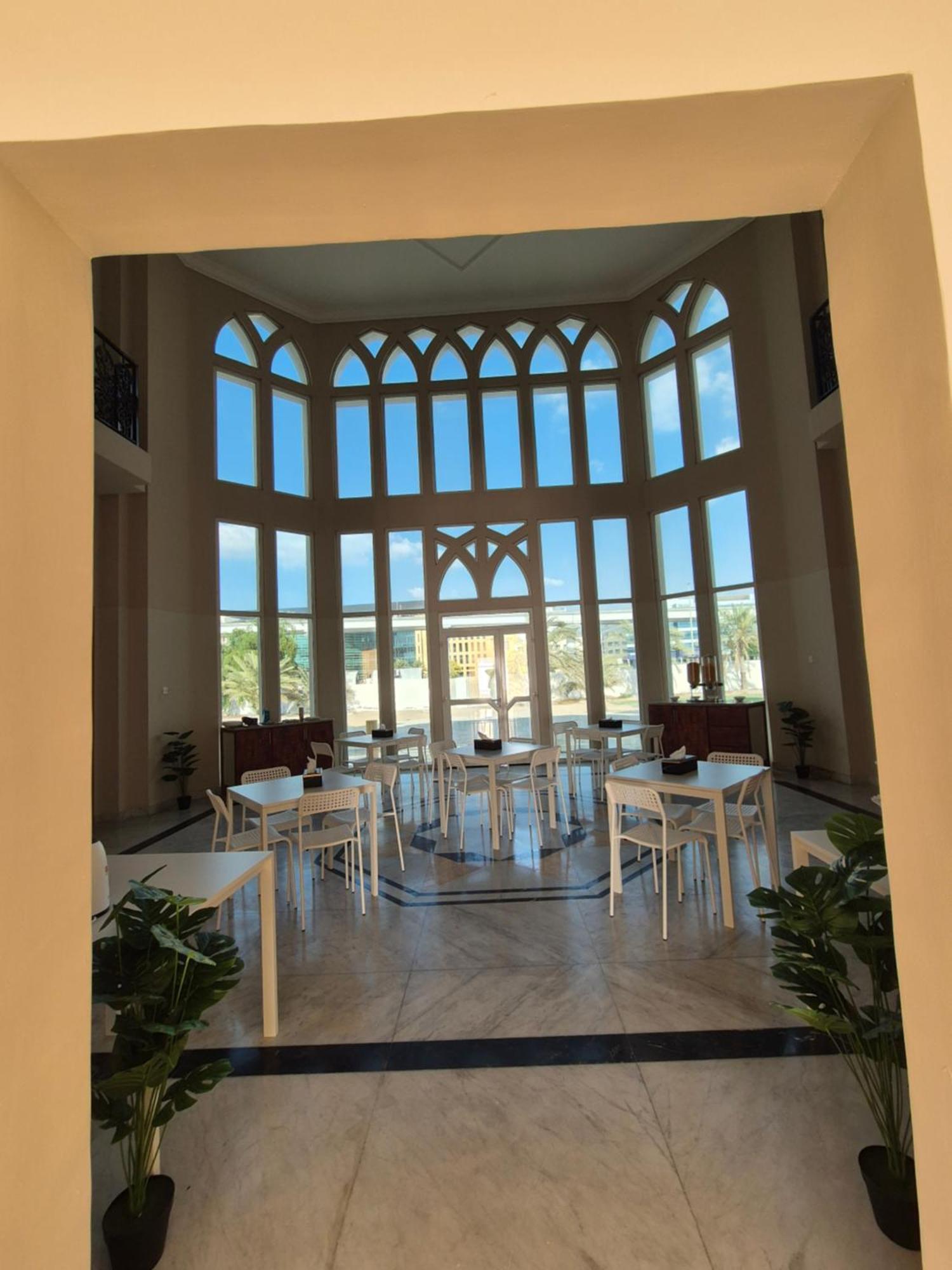 Daire Four Stars Dubai