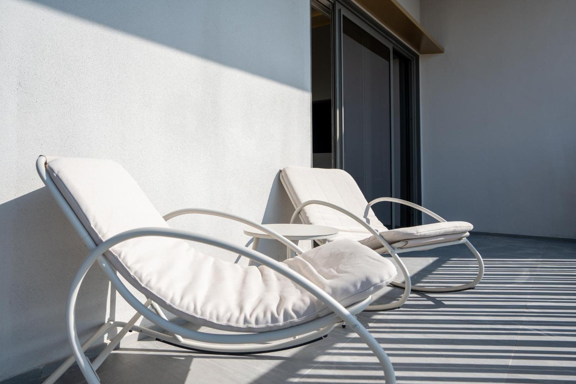 Modern 1-bedroom Retreat In Mbr Dubai