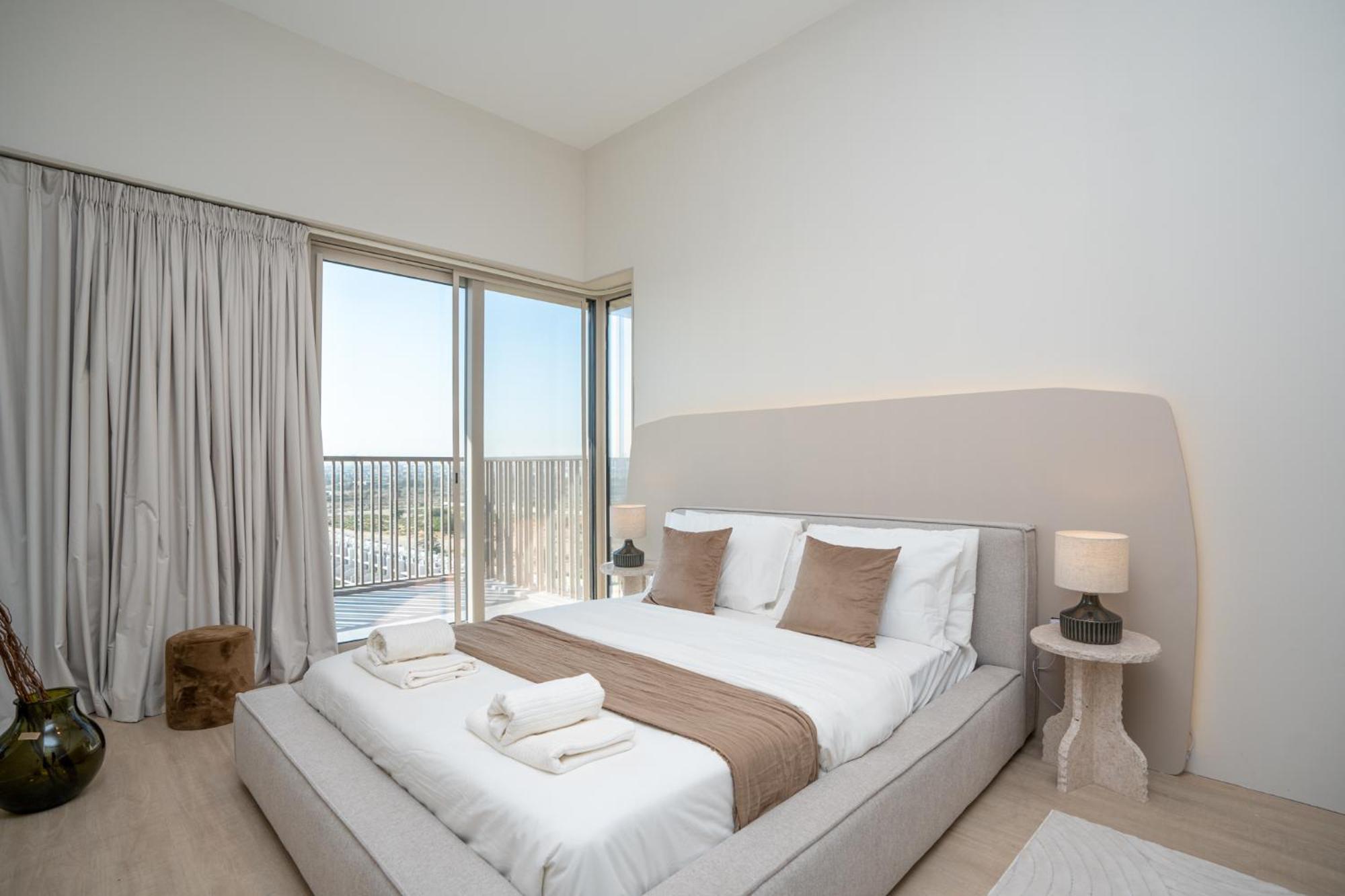 Apartment Modern 1-bedroom Retreat In Mbr *