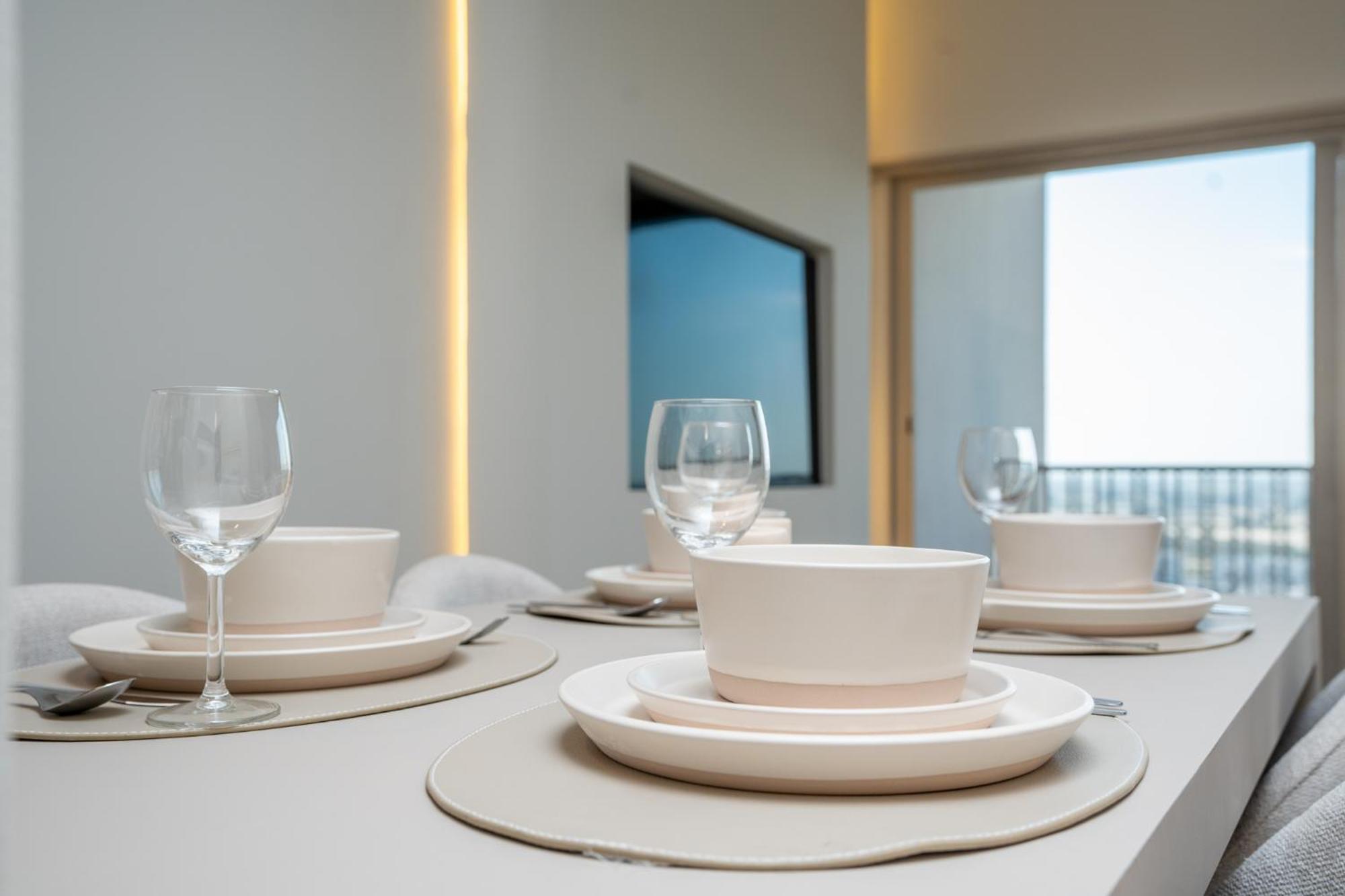 Apartment Modern 1-bedroom Retreat In Mbr
