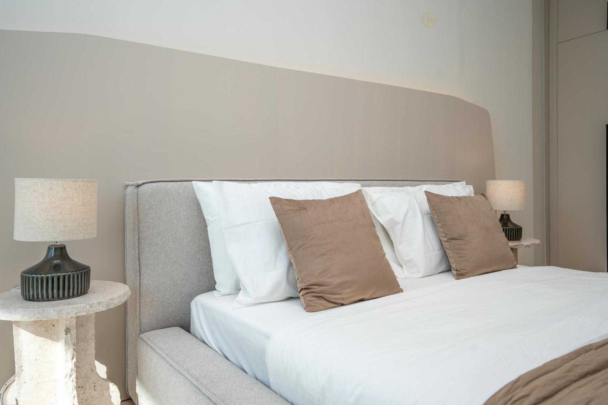 Modern 1-bedroom Retreat In Mbr Dubai