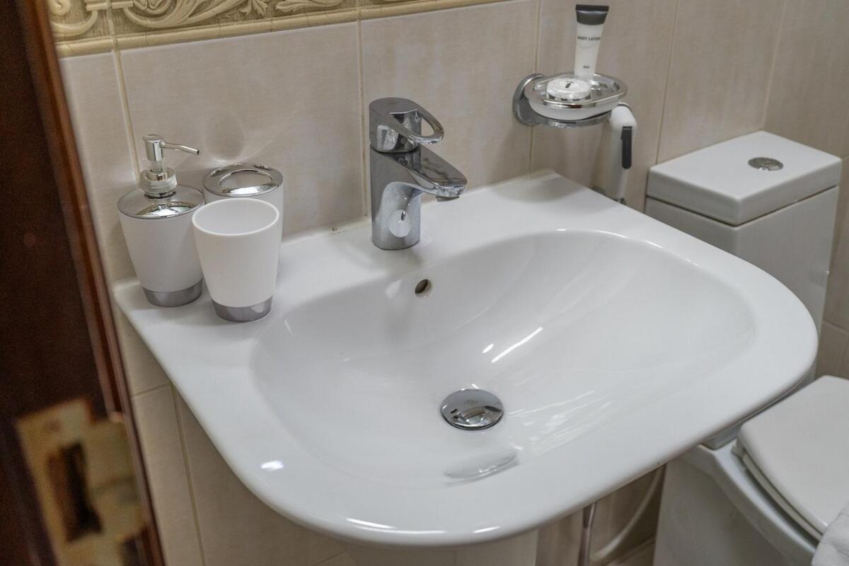 Cozy 2-bedroom Near Beaches At Elite Residences Marina Apartment