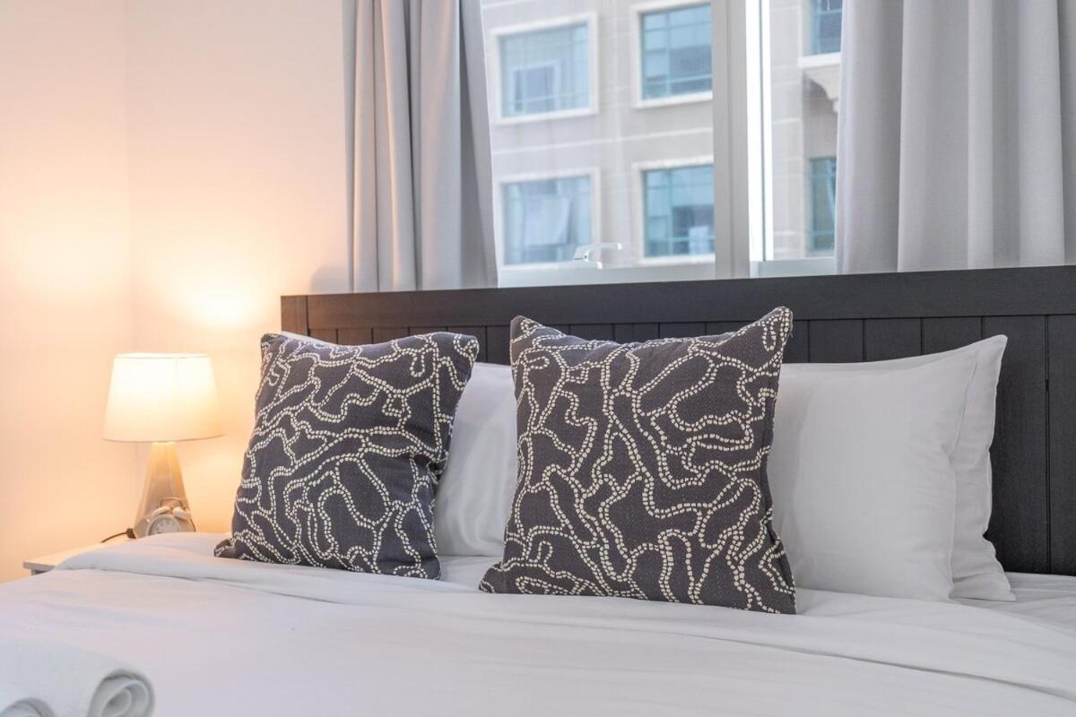 Cozy 2-bedroom Near Beaches At Elite Residences Marina
