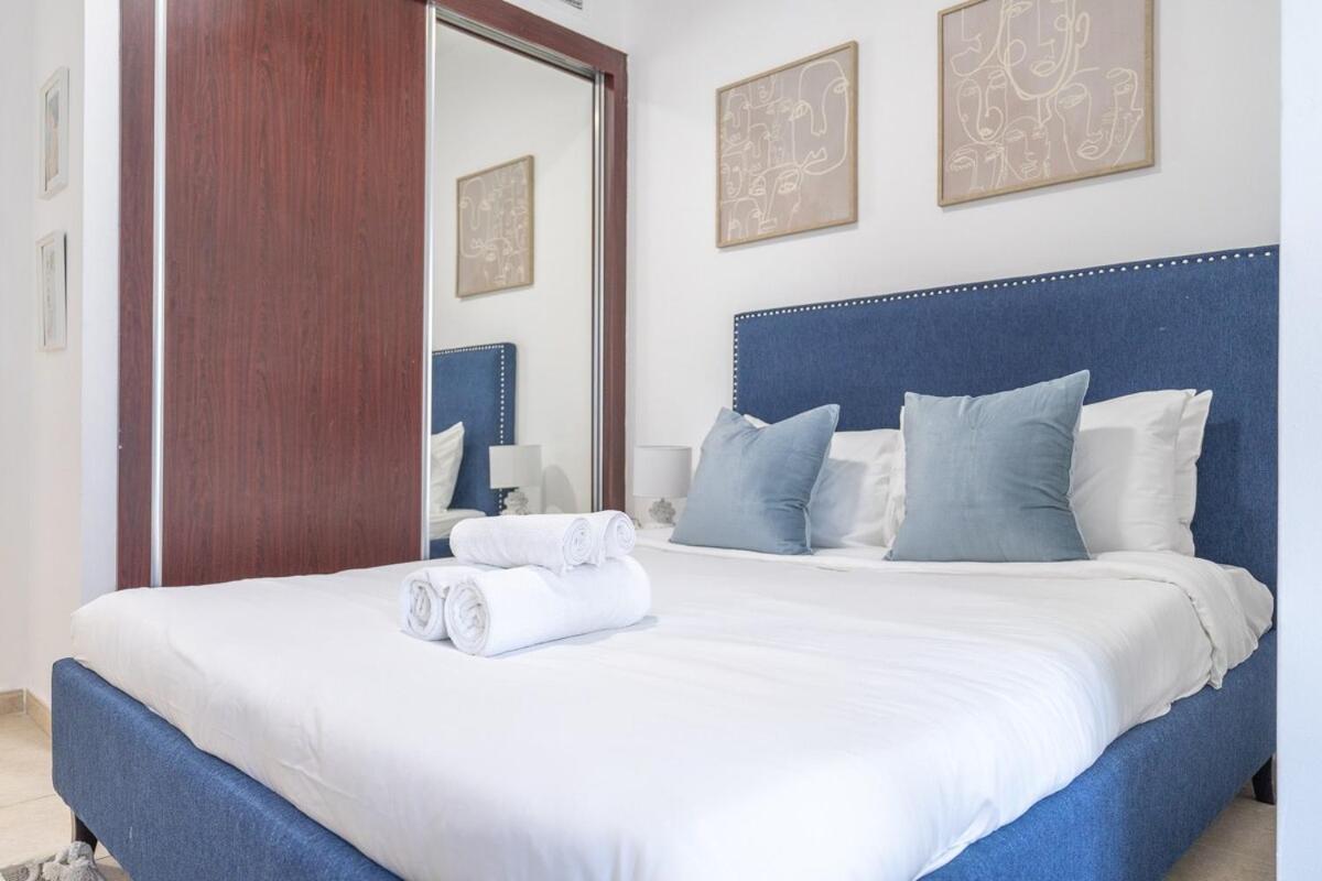 Apartment Cozy 2-bedroom Near Beaches At Elite Residences Marina