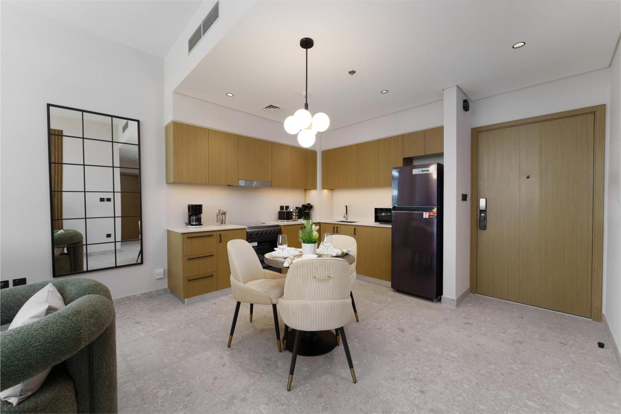 Apartment Maison Privee - Tranquil Living With Golf Course Vws In Hills