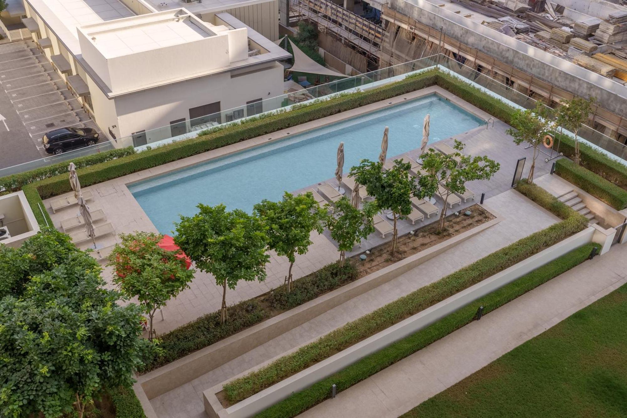 Maison Privee - Tranquil Living With Golf Course Vws In Hills *