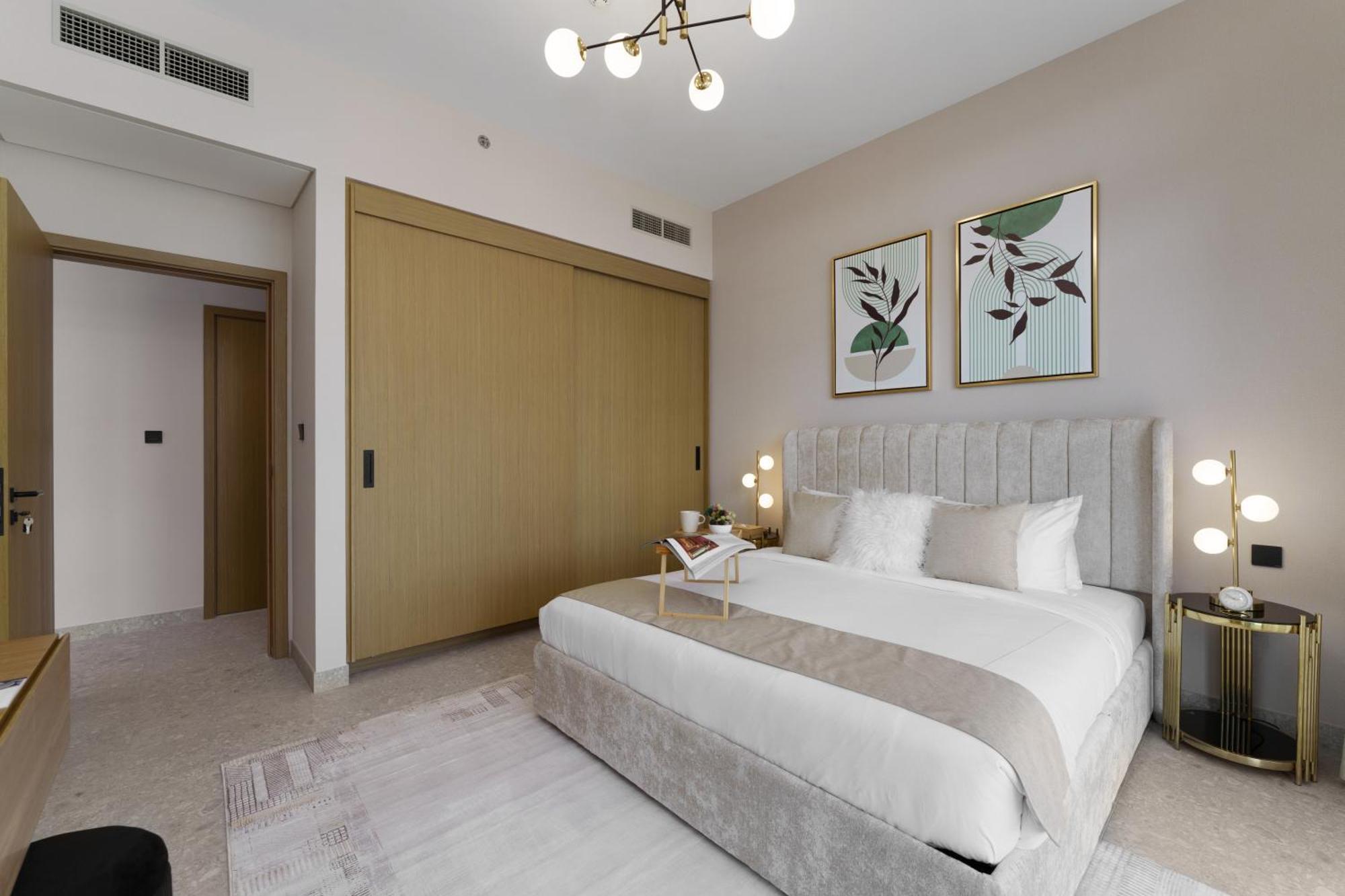 Maison Privee - Tranquil Living With Golf Course Vws In Hills Apartment *