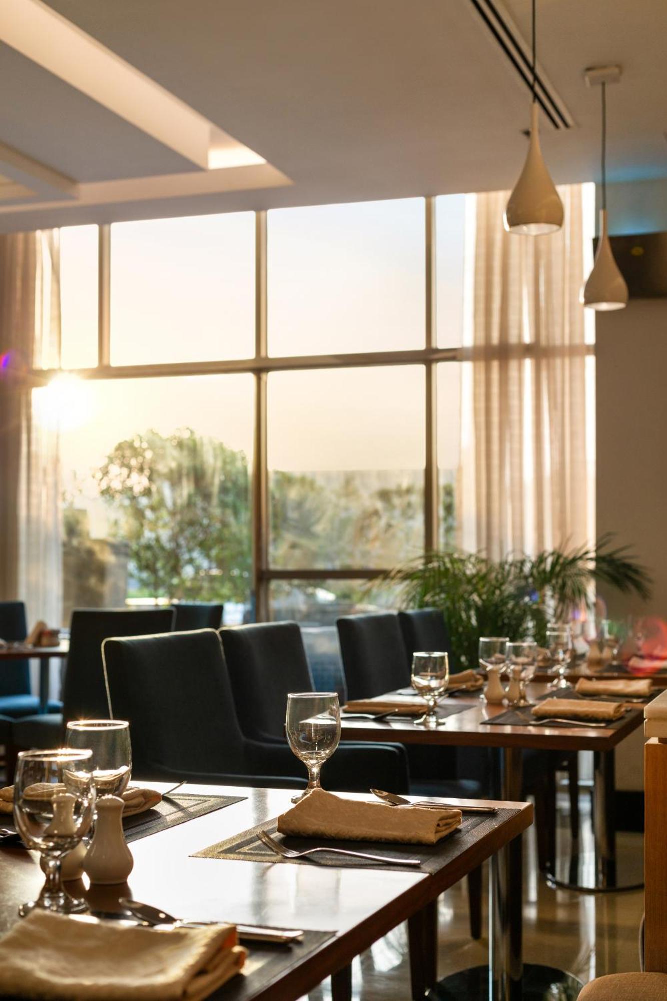 Royal Continental 4* Dubai