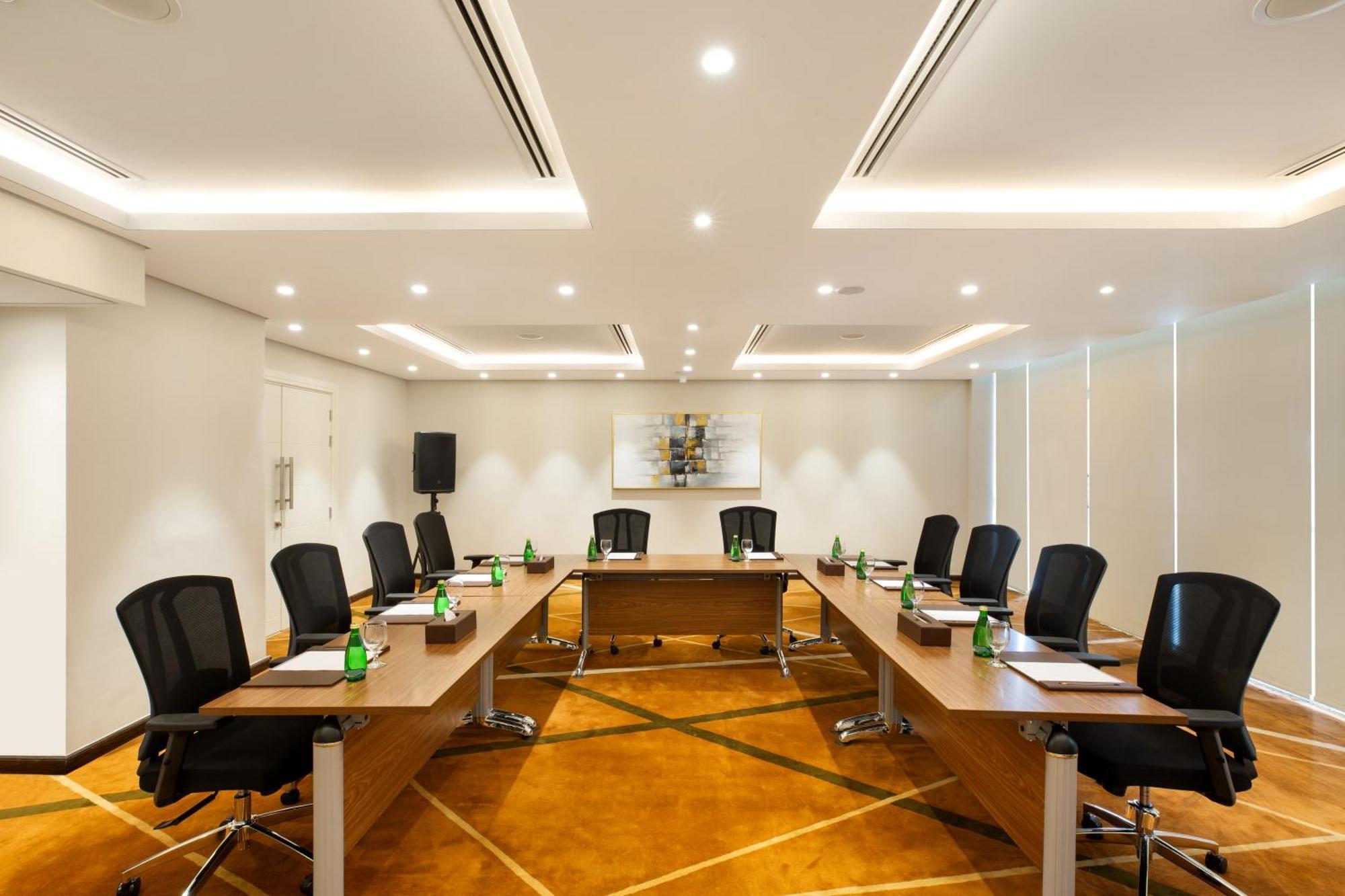 Hotel Royal Continental 4*