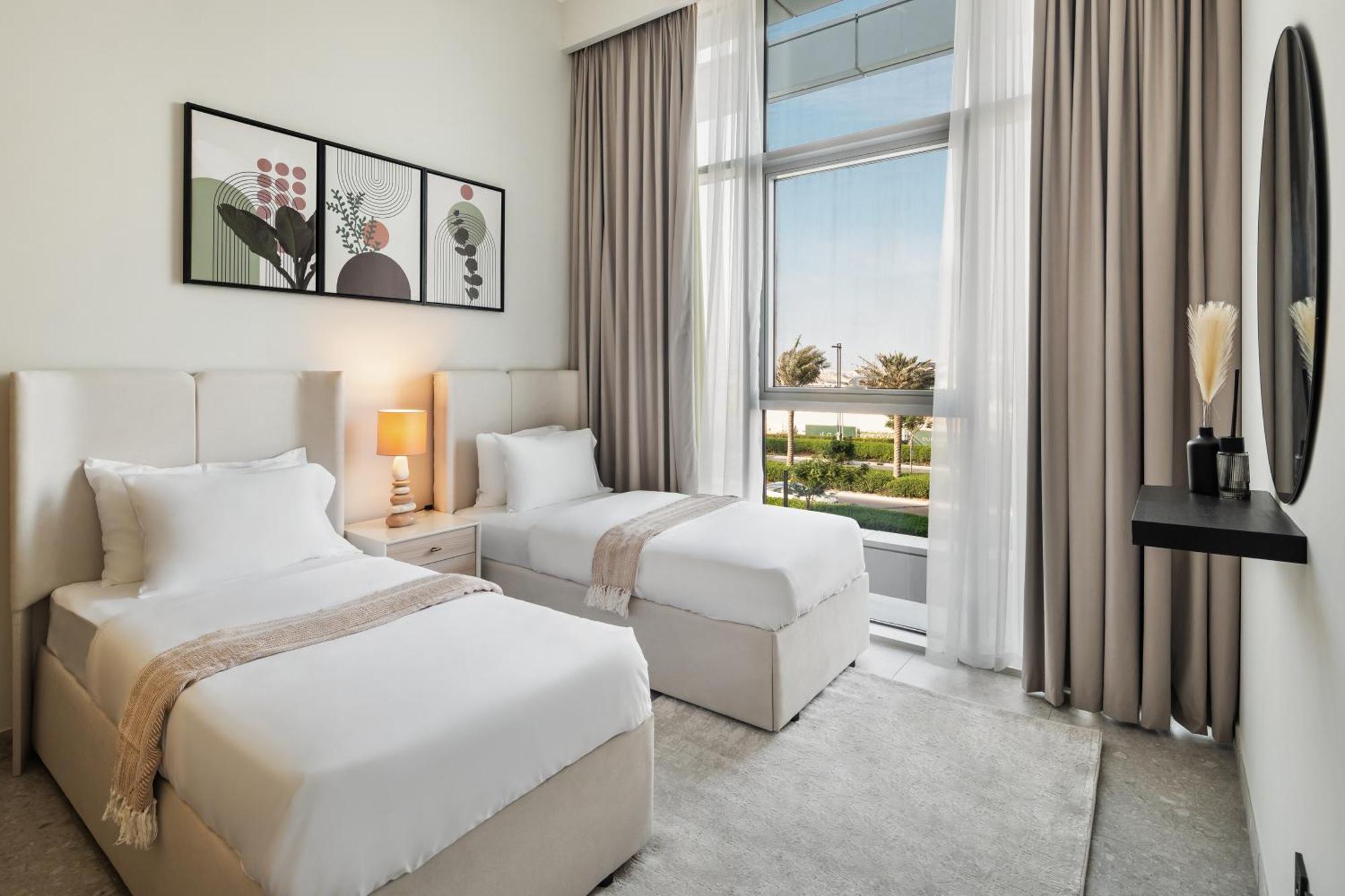 Luxury 2 Bedroom In Golf Hills *