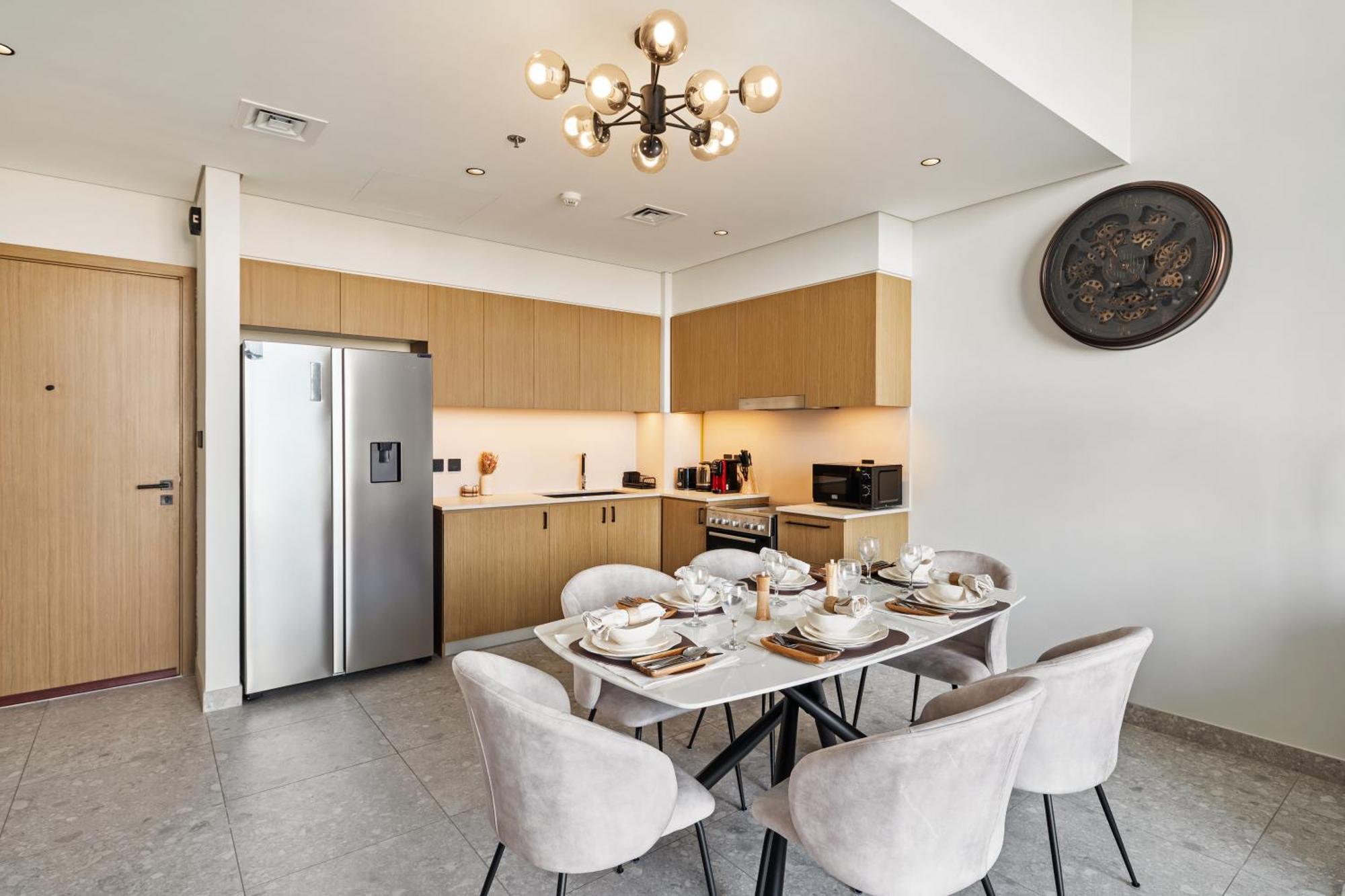 Luxury 2 Bedroom In Golf Hills Apartment *