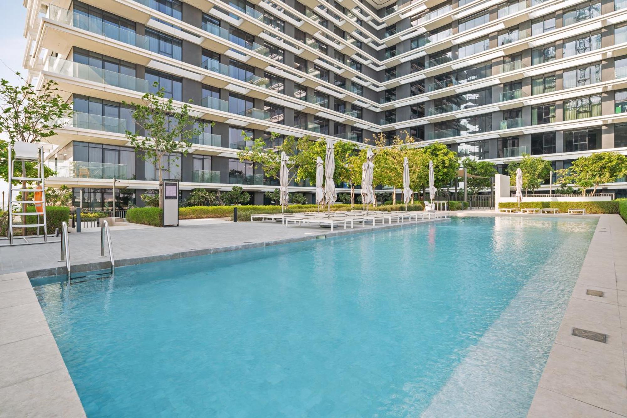 Luxury 2 Bedroom In Golf Hills Apartment Dubai