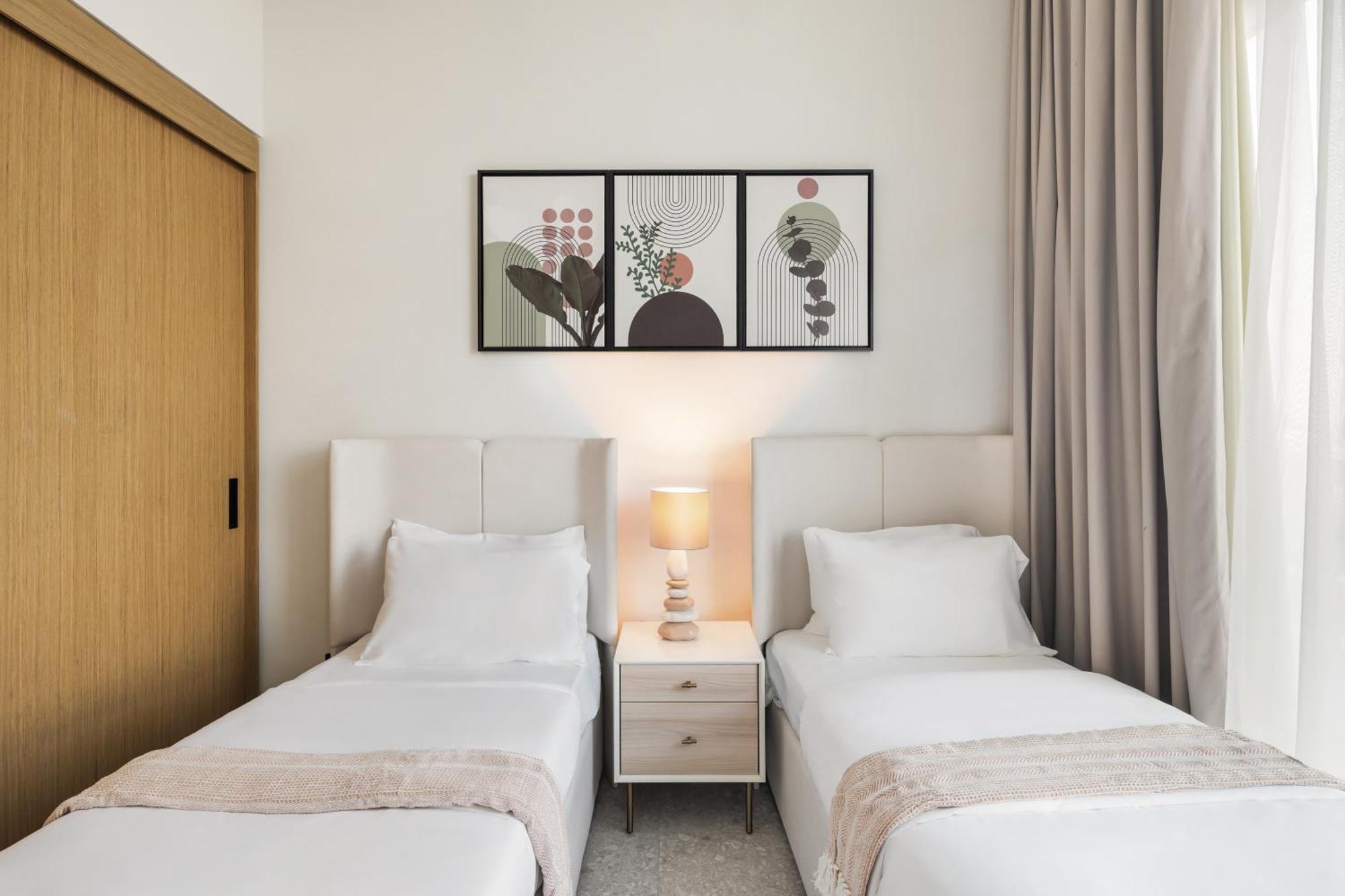 Luxury 2 Bedroom In Golf Hills Apartment