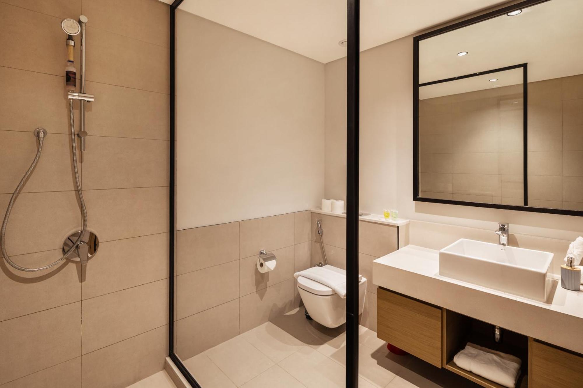 Luxury 2 Bedroom In Golf Hills Apartment Dubai