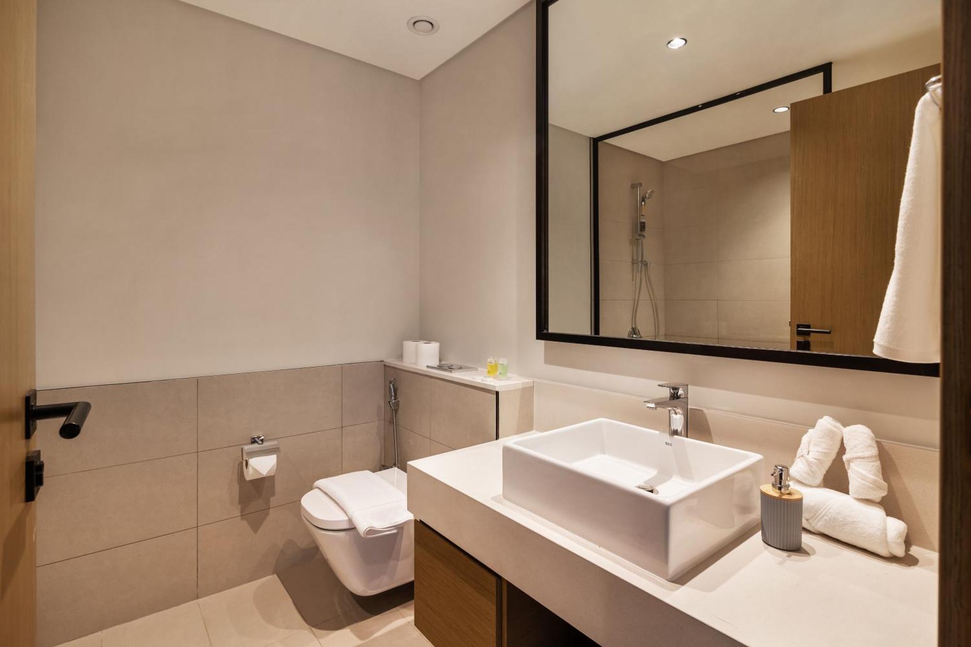 Luxury 2 Bedroom In Golf Hills * Dubai