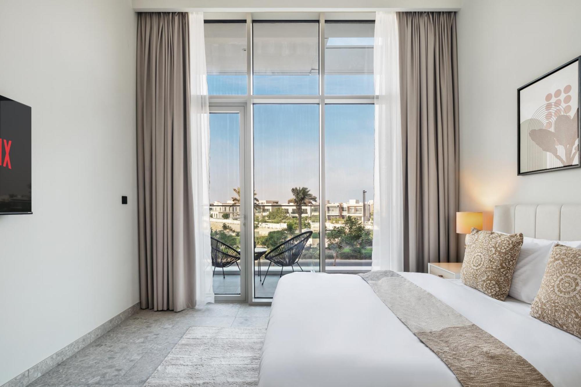 Luxury 2 Bedroom In Golf Hills Apartment *