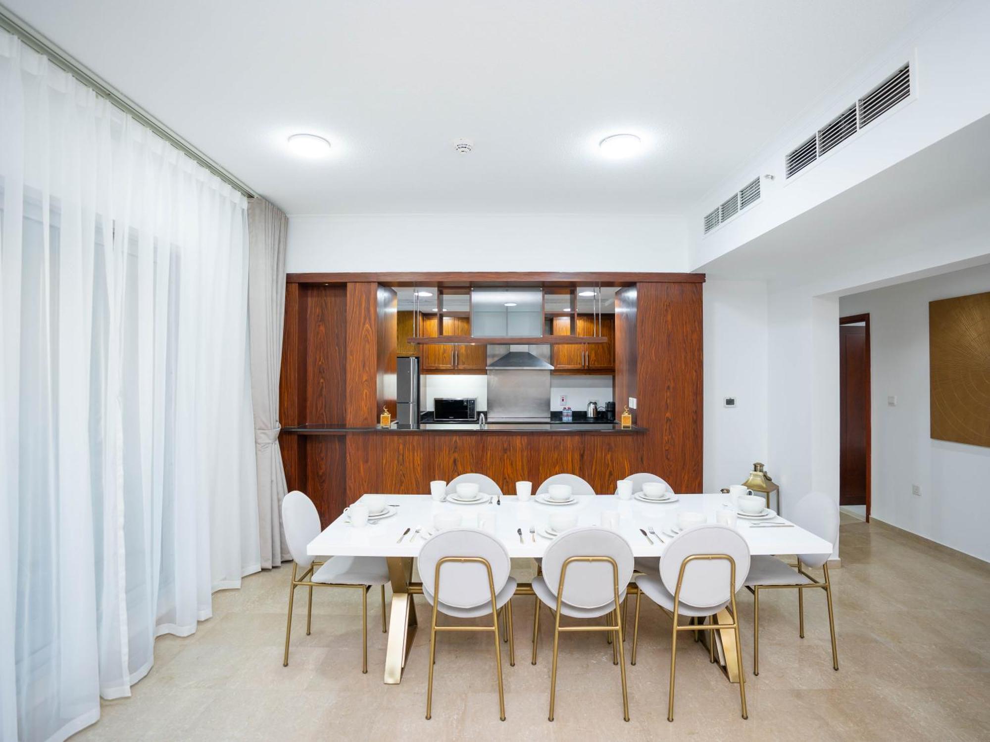 Apartment Holidays R Us 3 Bedroom Premium Location