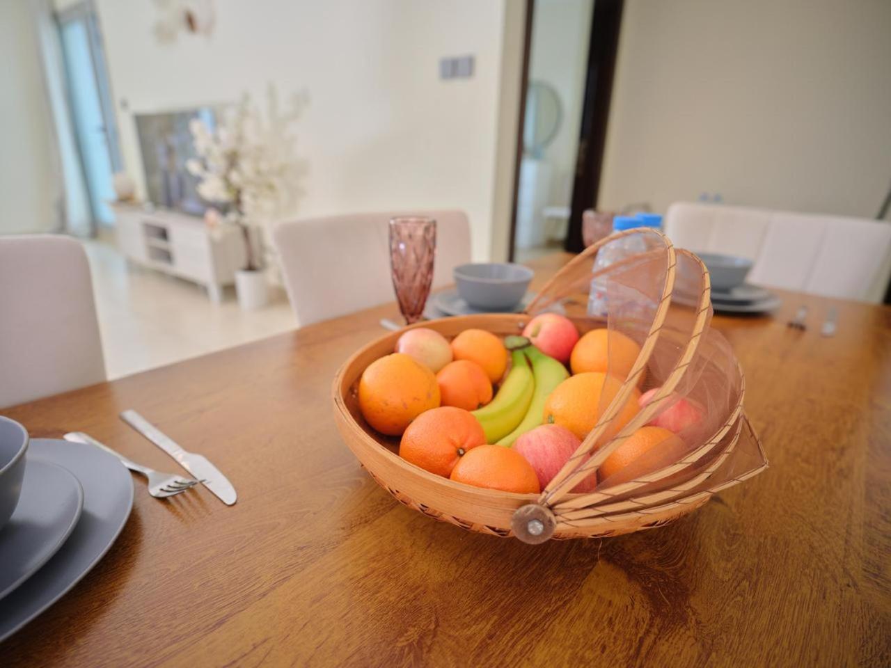 Marina, One Bed With Full Marina View Apartment Dubai