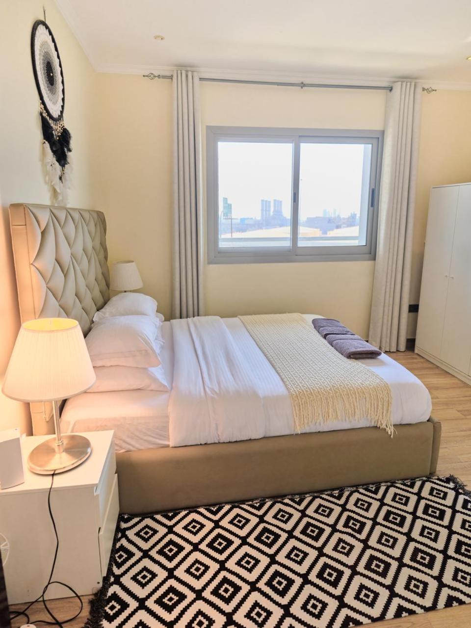 Apartment Marina, One Bed With Full Marina View