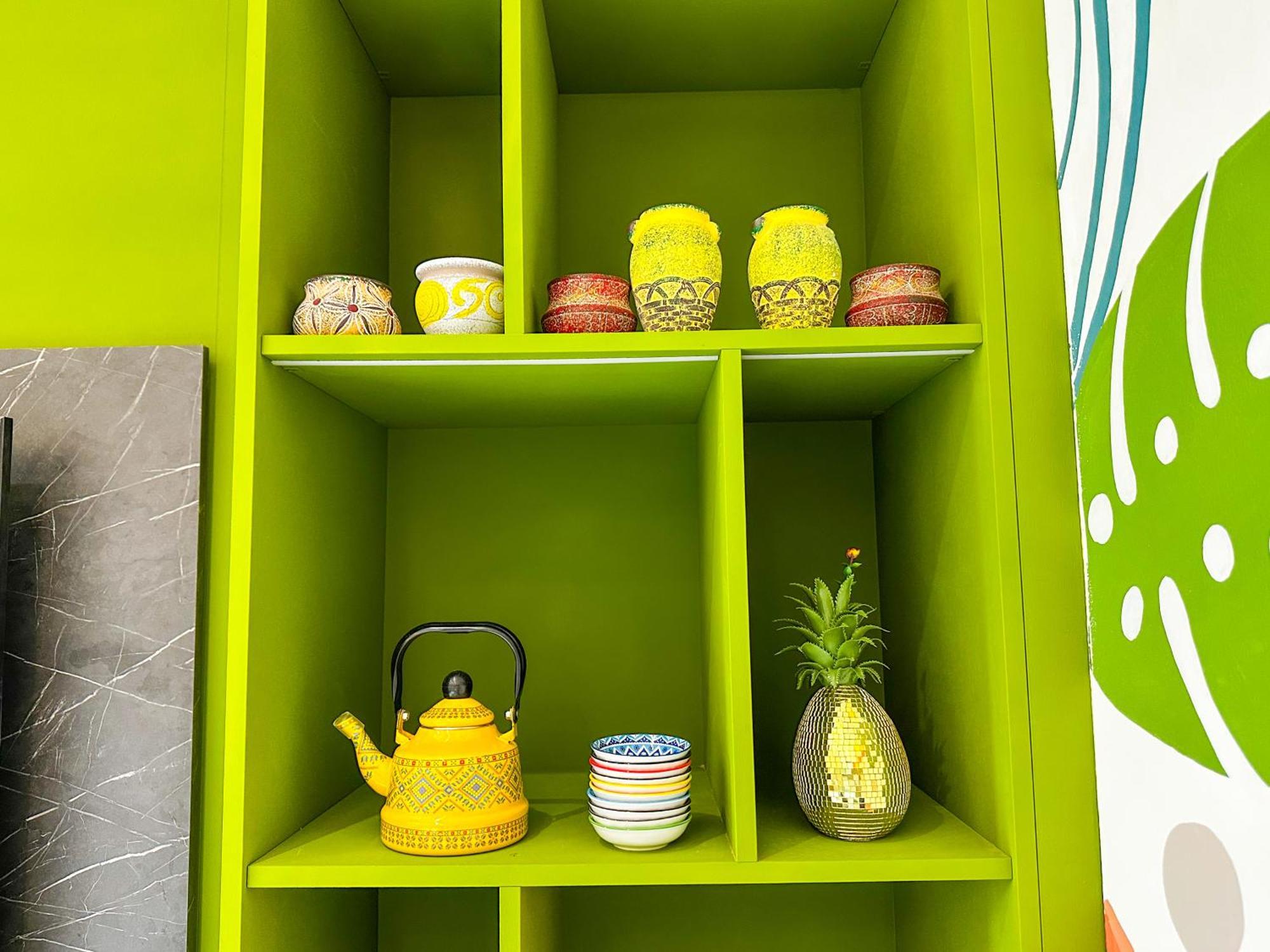 Pineapple Xpress Apartment
