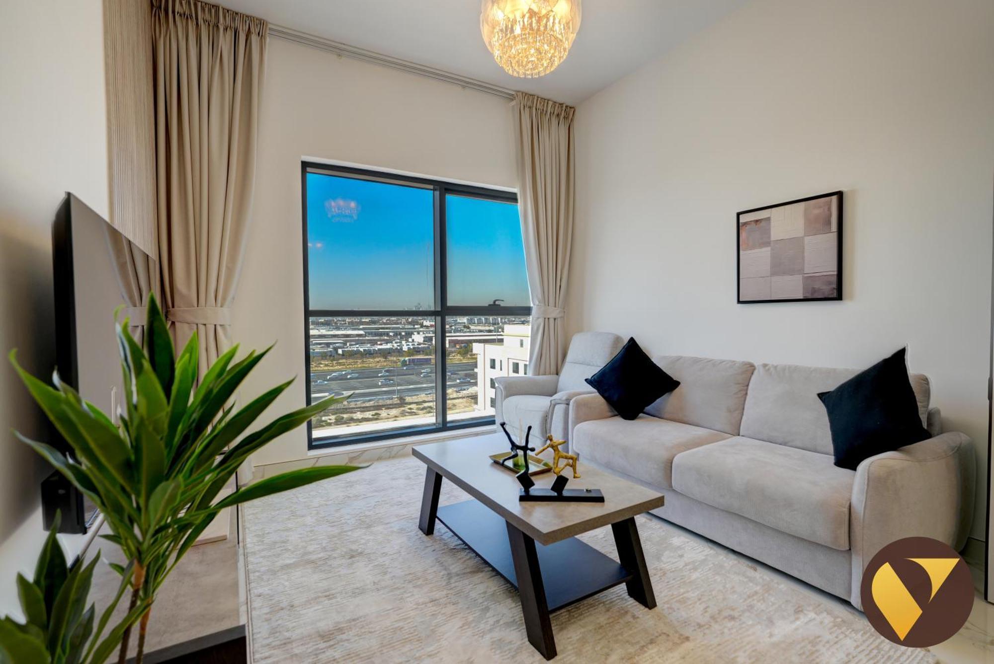 Vogue Elegance Olivz By Danube * Dubai