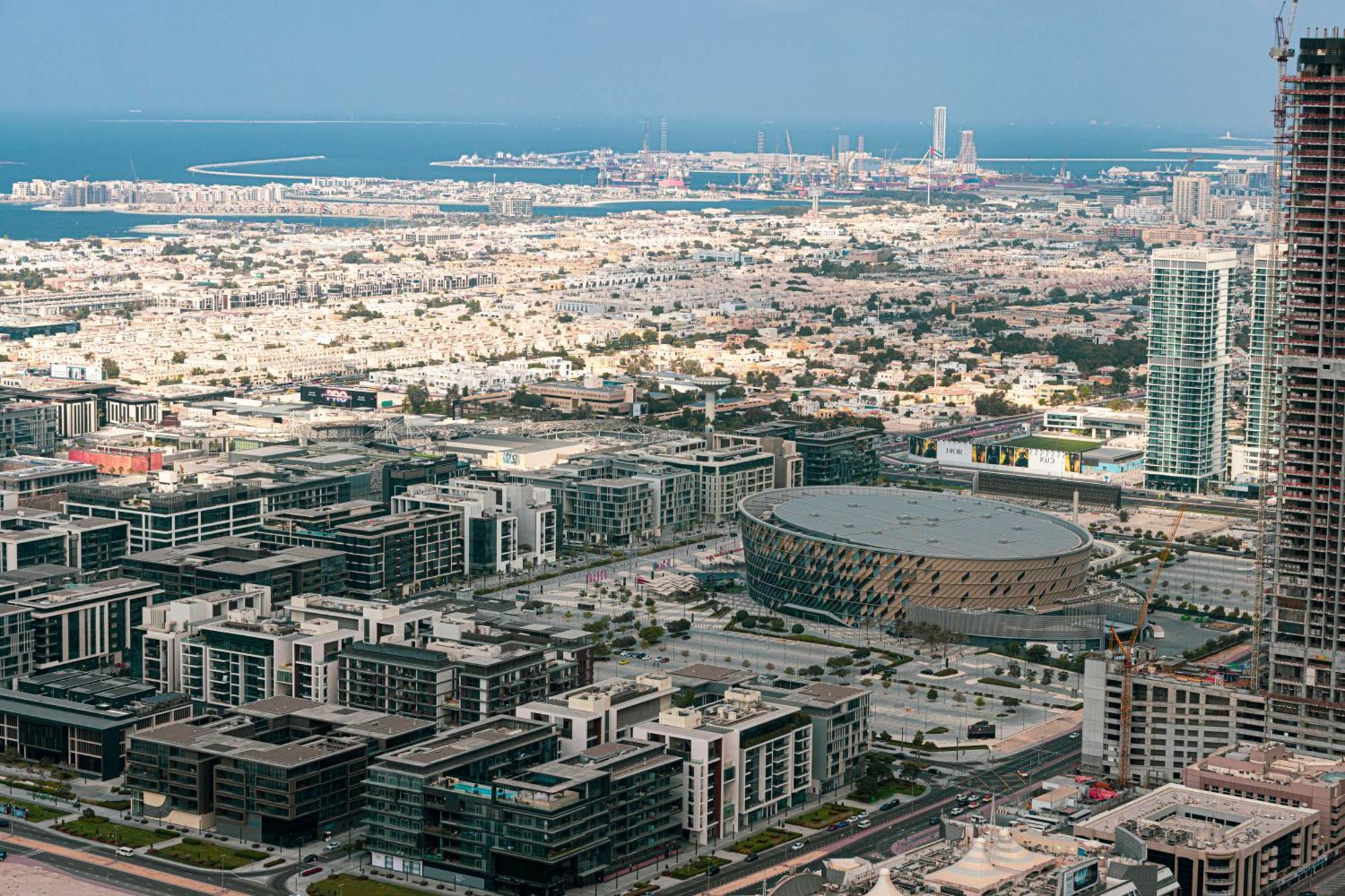 5 Star Living Burj Khalifa Infinity Pool Gym Apartment Dubai