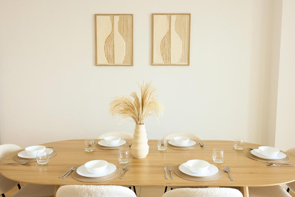 Maxstays - Cozy Jbr Beachfront Eye & Sunset Views - Gym & Pool - Free Parking Apartment *