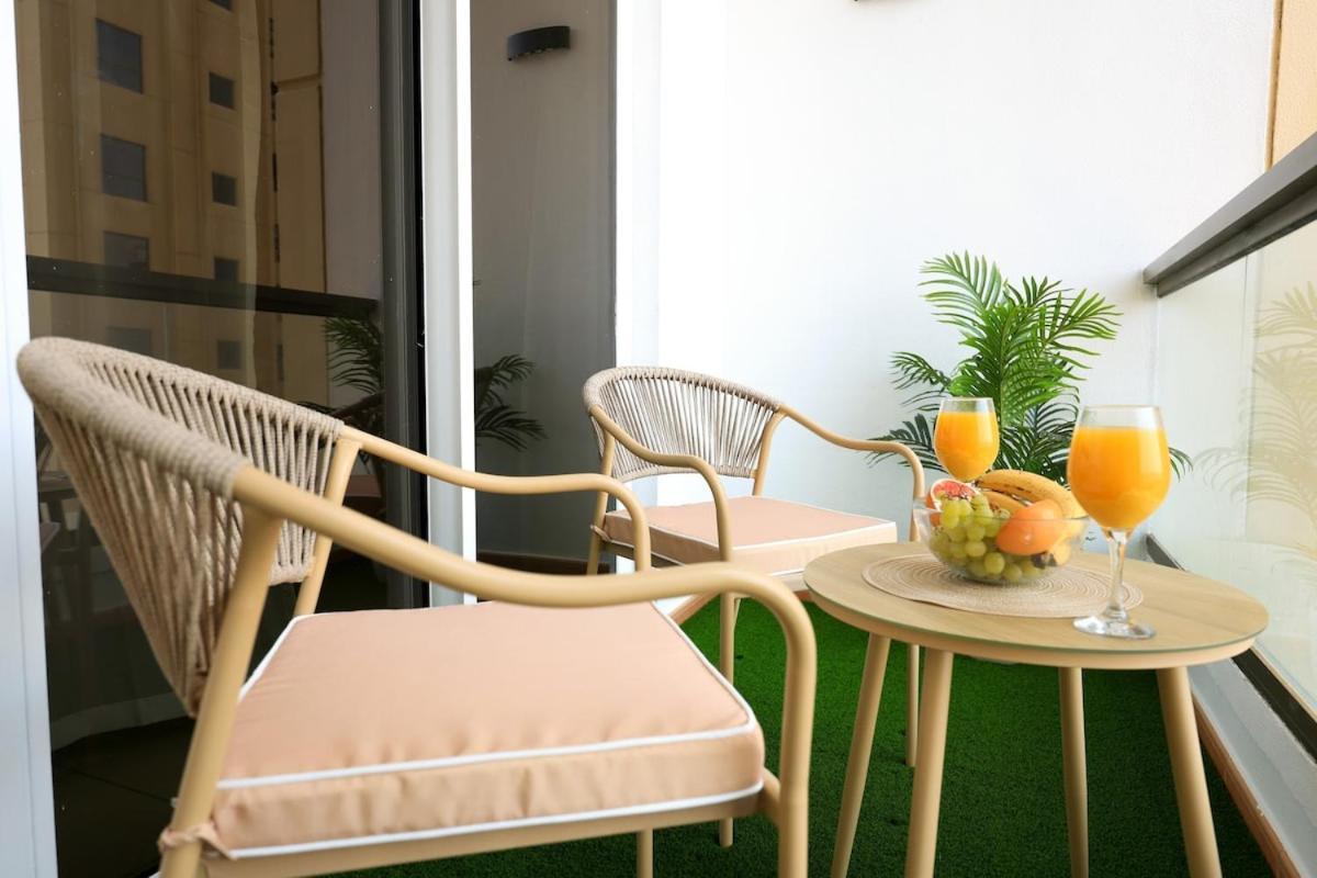 Apartment Maxstays - Cozy Jbr Beachfront Eye & Sunset Views - Gym & Pool - Free Parking