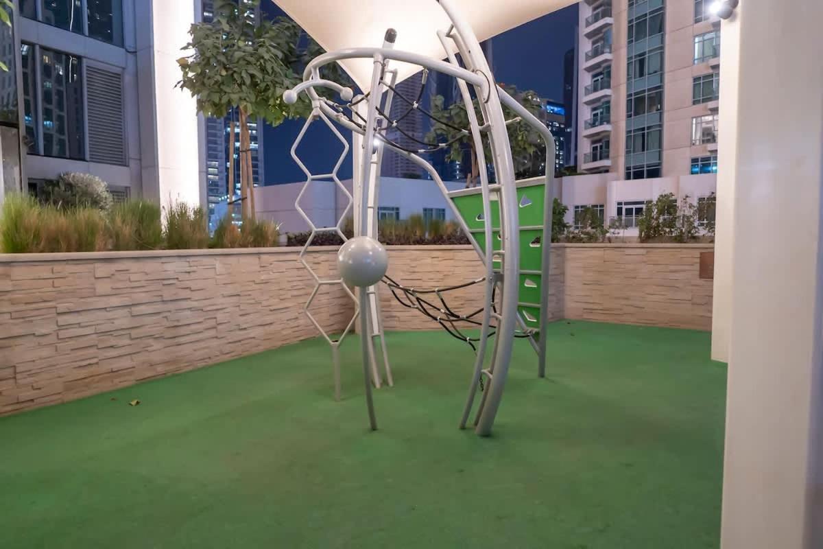 Apartment Luxurious 4br, Burj Khalifa & Full Fountain View, Downtown Dubai